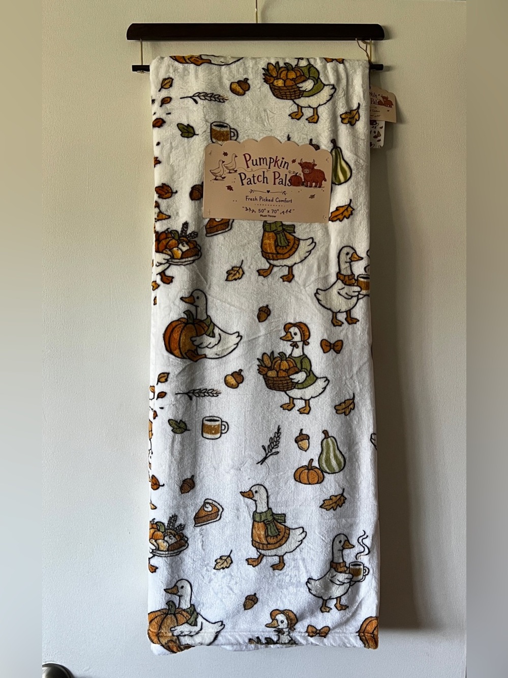 NEW Pumpkin Patch Pall Fall Goose Throw Blanket 50”x70” Harvest Pumpkin Coffee